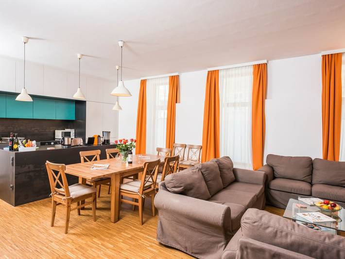 Apartment for 8 people, with garden in Vienna