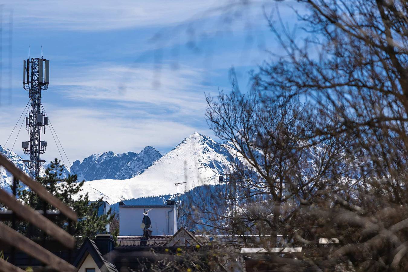 Entire apartment, Spacious Apartment | Pool, Sauna and Mountain View in Zakopane, Carpathians (Poland)