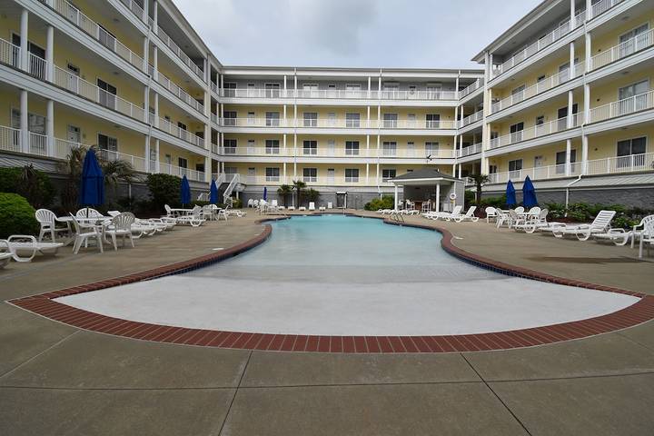 Holiday apartment for 8 people, with balcony and pool - 1
