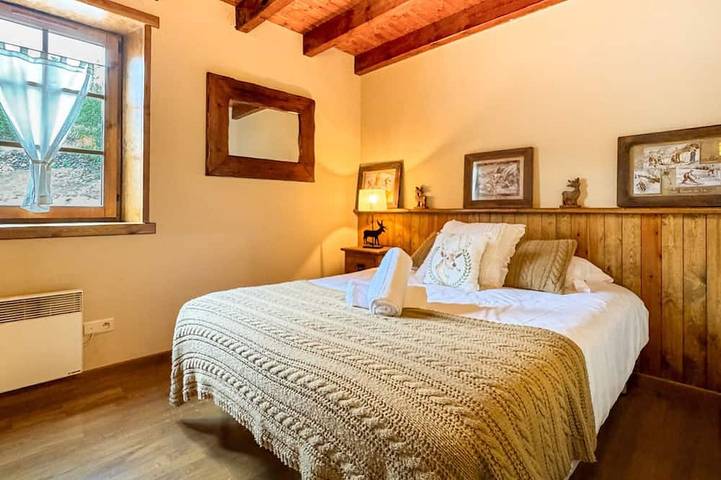 Location de vacances pour 10 personnes, avec balcon et jardin à UR - 2