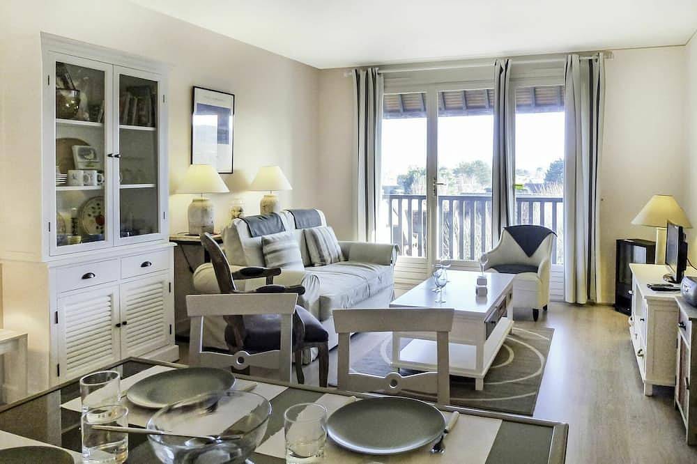 Entire apartment, Nice apartment for 4 people with Wifi, Tv, balcony and panoramic view in Benerville-sur-Mer, Lisieux region