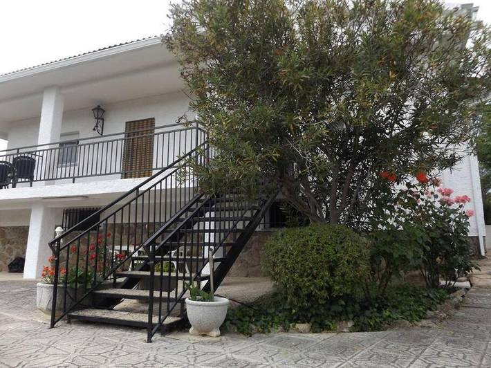 Location de vacances pour 6 personnes, avec vue ainsi que jardin et piscine à Escalona - 4
