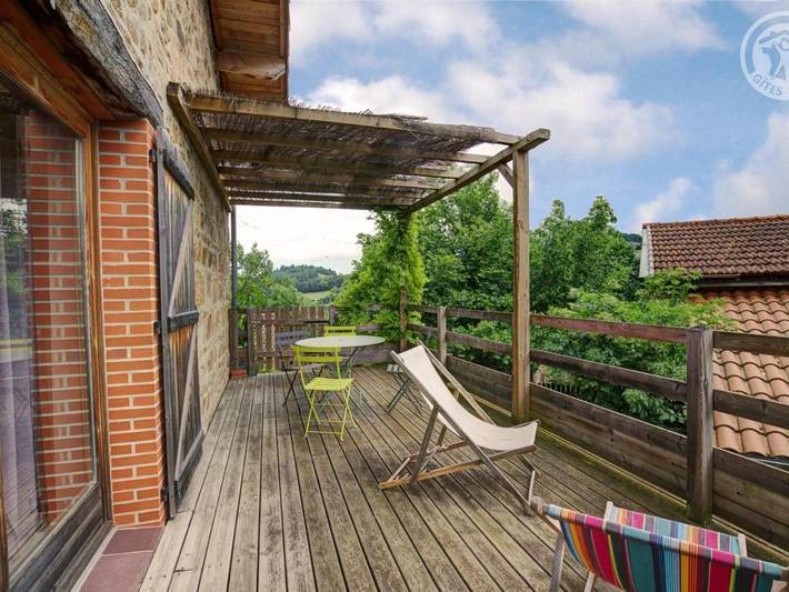 Location de vacances pour 11 personnes, avec terrasse et jardin dans Saint-Romain-d'Urfé - 4