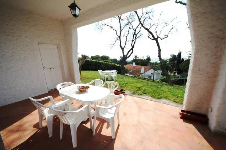 Villa per 9 persone, con Terrazza e Giardino nonché Piscina e Panorama a Numana