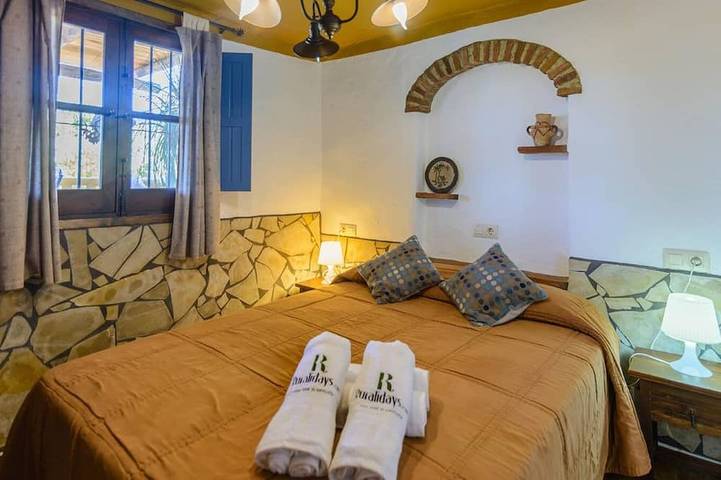 Villa Javier de Frigiliana in Frigiliana Road, Frigiliana