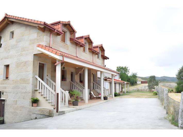Location de vacances pour 5 personnes, avec Jardin et Vue sur le lac dans Galice