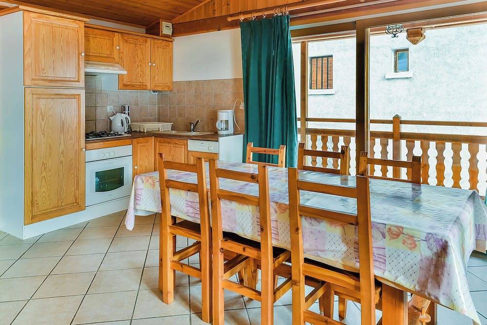 Ganze Wohnung, Appartement Face Pistes Départ Toutes Activités Dans Petit Village du Queyras in Molines-en-Queyras, Queyras