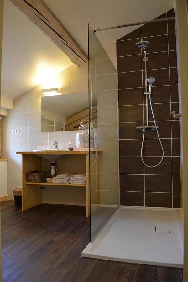 Location de vacances pour 2 personnes, avec sauna ainsi que vue et jardin à Monlet - 2