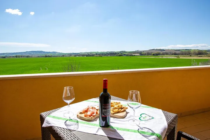Casa vacanza per 6 persone, con giardino e panorama, con animali domestici - 1