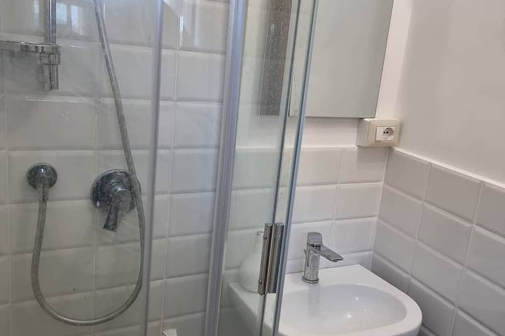 Ganze Wohnung, The little house on the river - nice one-bedroom apartment very close to the city center in Prato, Prato Provinz