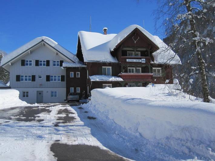 Hotel für 3 Personen, mit Terrasse, kinderfreundlich in Sonntag