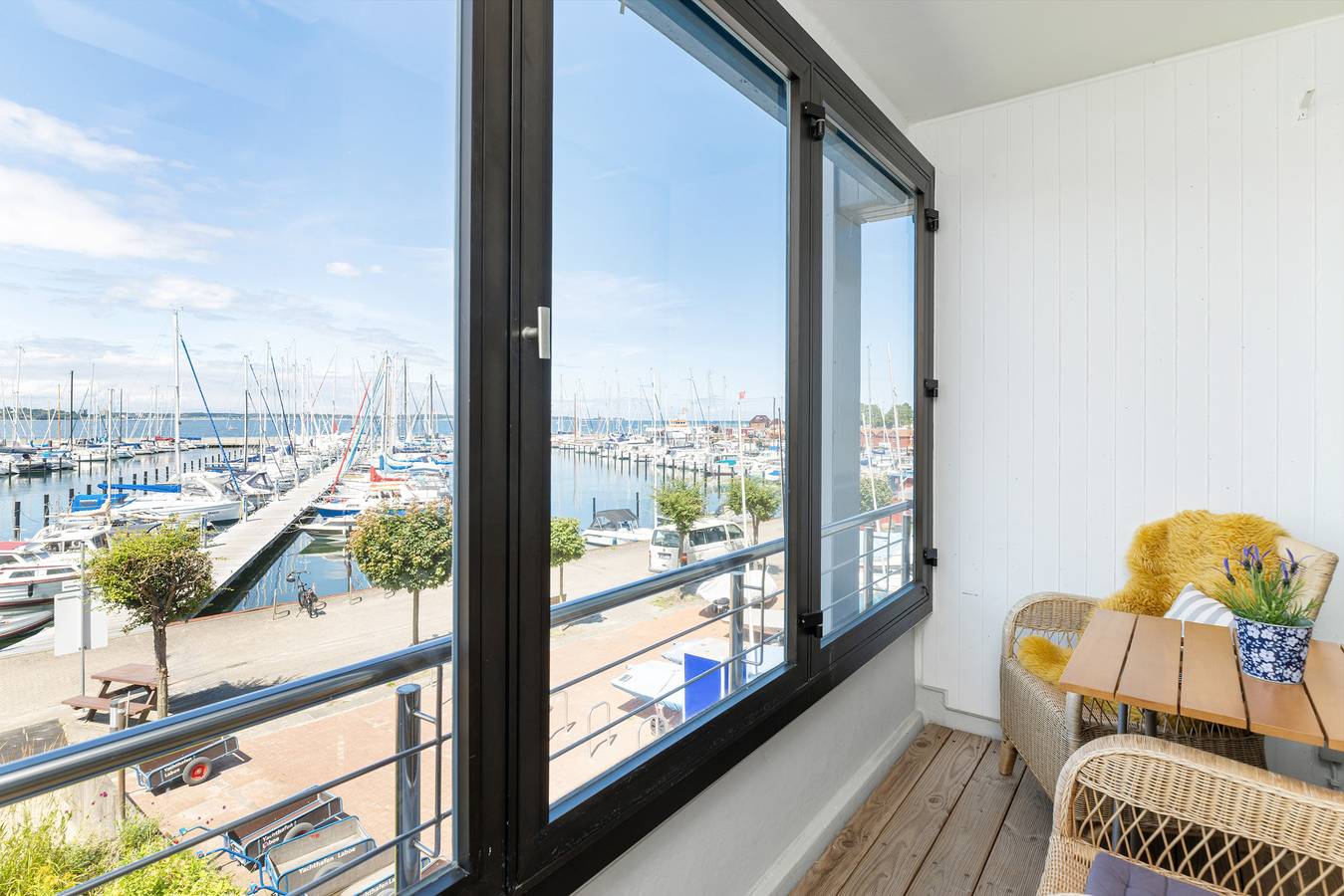Geheel vakantieappartement, Börn Lachmöwe in Kieler Fjord, Laboe