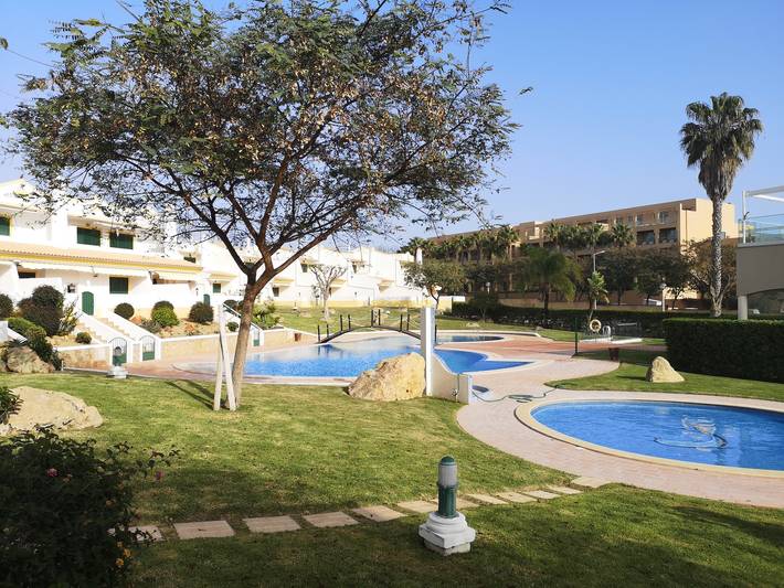 Ferienhaus für 6 Personen, mit Balkon und Terrasse sowie Garten und Kinderpool in Albufeira - 4