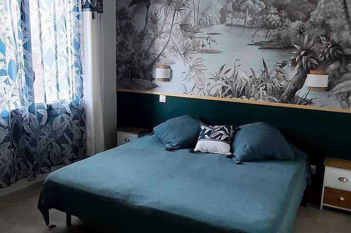 Gîte pour 4 personnes, avec jardin et terrasse dans Casino De Cavalaire - 3