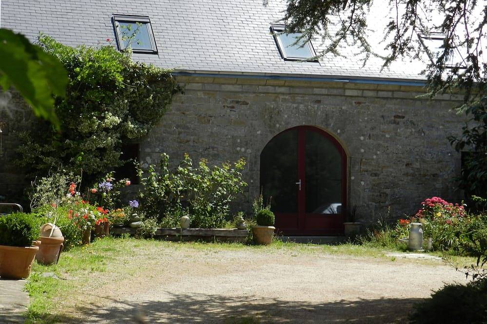Raz Point Farm, Ty Kar, Erdgeschoss in Pointe du Raz, Plogoff