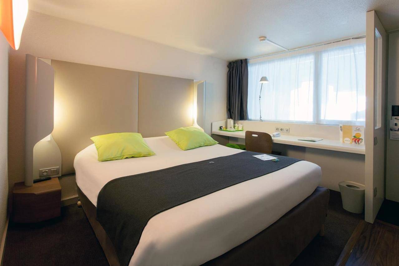 Standard Double Room with One Single Bed - Up to Ten Years in Joué-lès-Tours, Région de Tours