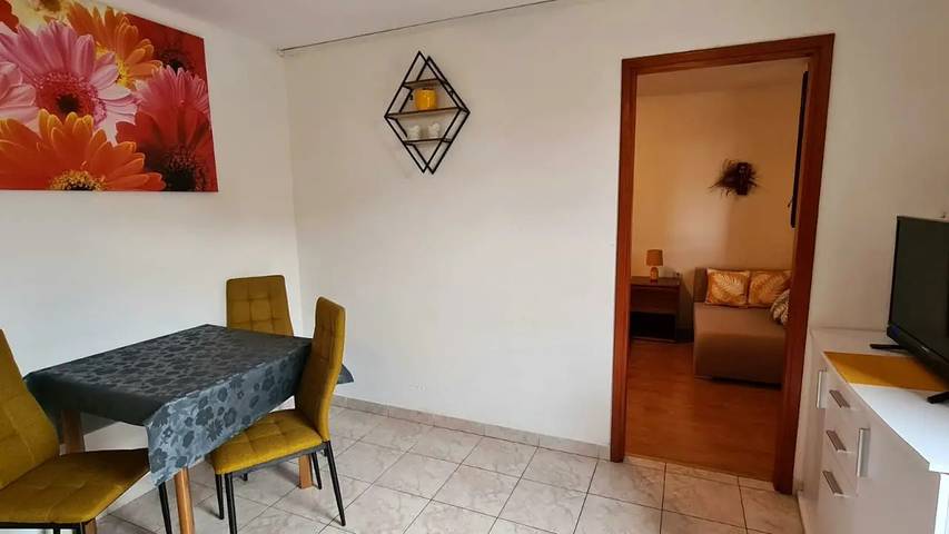 Gîte pour 2 personnes, avec terrasse à Cres - 2