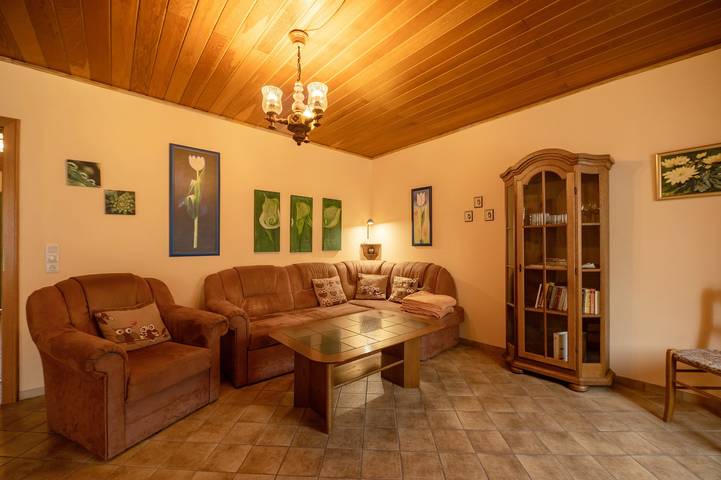 Apartamento entero, Apartamento 'Eulennest 2' con balcón y Wi-Fi in Minheim, Bernkastel-Kues y alrededores