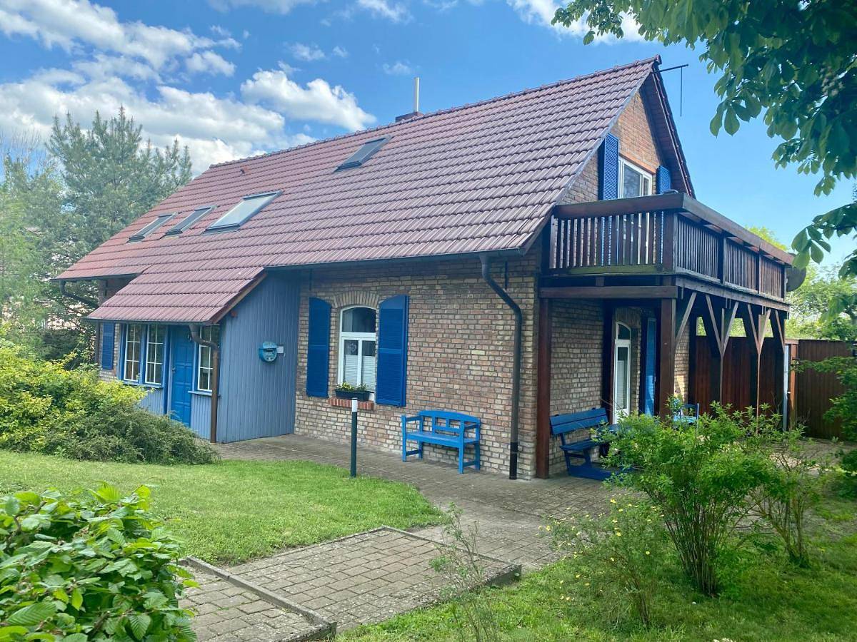 Ganze Wohnung, Apartment with Balcony in Nordwestuckermark, Uckermark