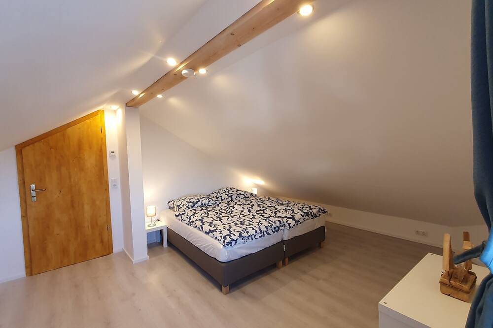 Ganze Wohnung, Gemütliche Ferienwohnung Aa-Waldhausen in Aalen, Ostalbkreis