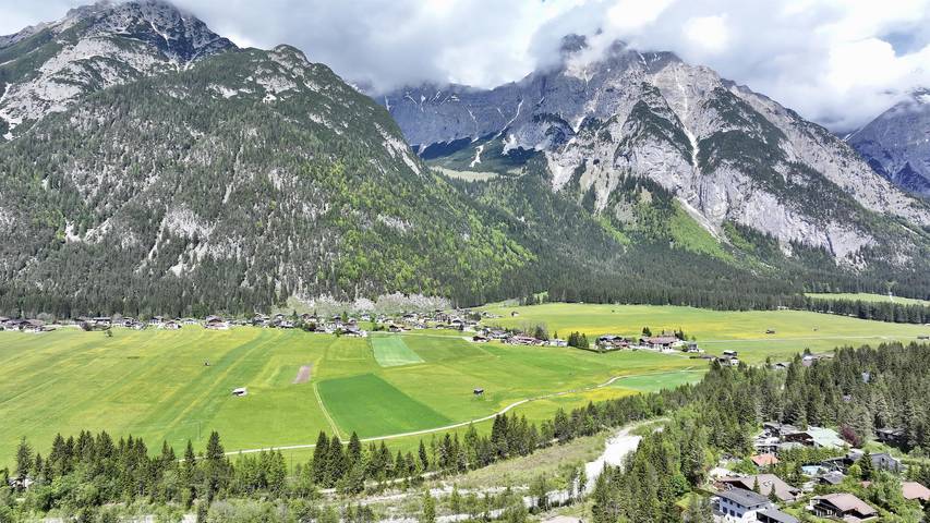 Hütte für 3 Personen, mit Balkon in Leutasch