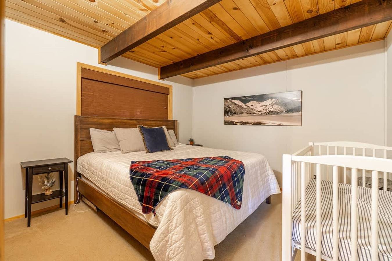 Entire apartment, West Shore Tahoe Cabin - Loft Movie Nights  Pets in Tahoma, Placer County
