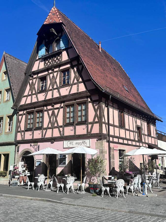 Ferienwohnung für 4 Personen, mit Balkon und Ausblick in Rothenburg ob der Tauber