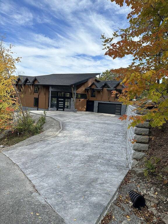 Luxury House private pool & Indoor Basketball court/Movie theater in Hidden Valley, Pennsylvania