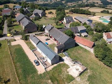 Gîte pour 16 personnes, avec jardin et terrasse, animaux acceptés dans Lac du Crescent