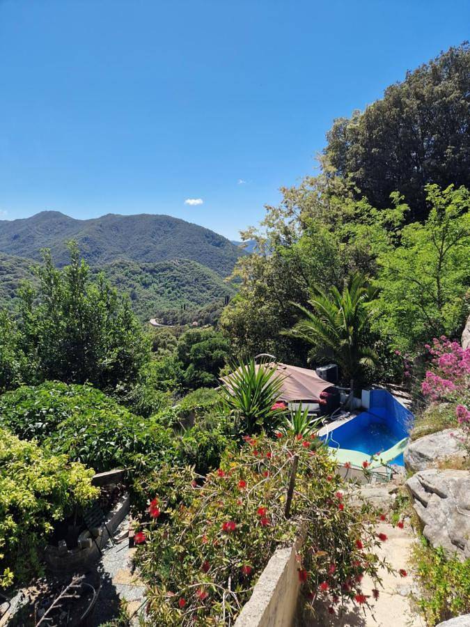 Gîte pour 2 personnes, avec Piscine et Vue à Zicavo