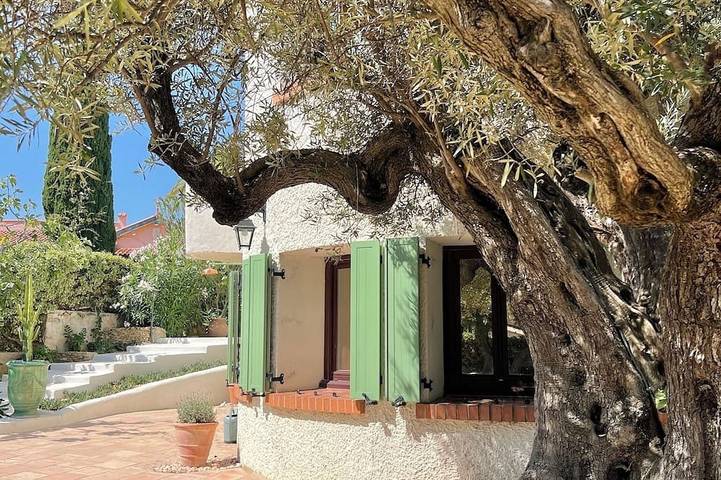 Villa pour 8 personnes, avec jardin à Bandol