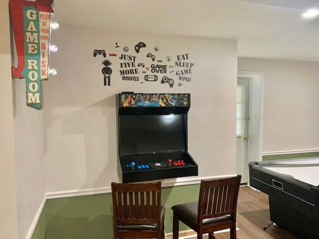 Mountain Retreat- Masthope-Ski/Lake Community! in Masthope, Pike County