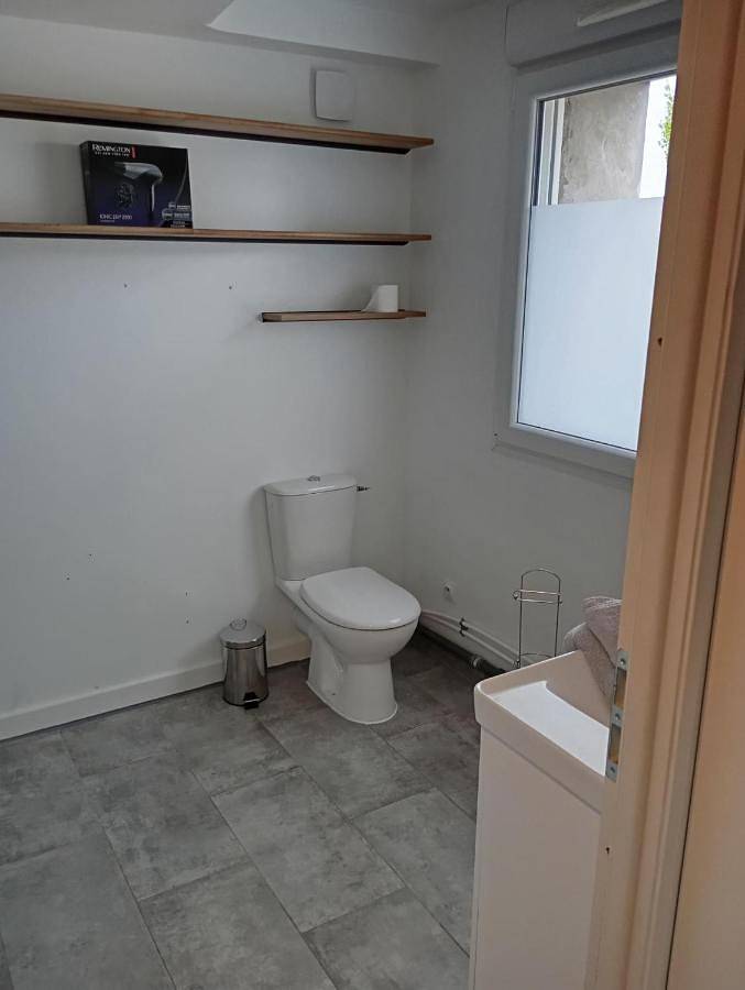 Gîte pour 2 personnes, avec Terrasse à Les Attaques - 2