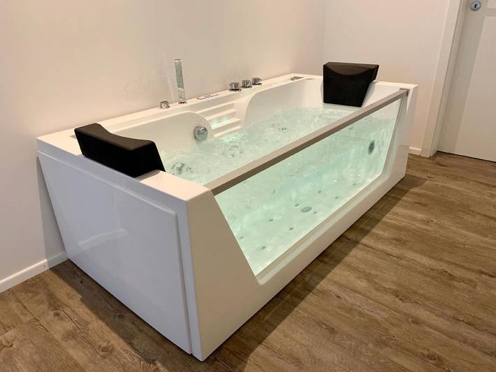 Ferienwohnung für 4 Personen, mit Whirlpool in Kempten - 2