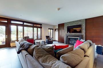 Vacation Apartment for 6 Guests in Vail Ski Resort, Vail, Picture 3
