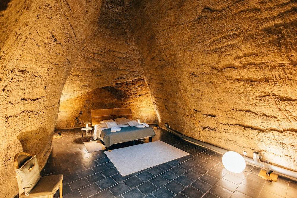 Familienzimmer-Ensuite mit Bad-Übergroß in Doué-la-Fontaine, Loire-Tal