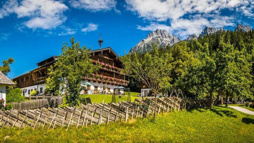 Hütte für 6 Personen, mit Balkon und Garten in Leogang
