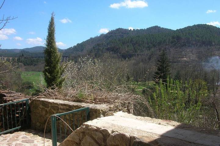Gîte pour 4 personnes, avec terrasse à Chambon (Gard)