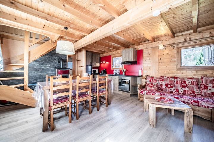 Gîte pour 6 personnes, avec jardin à Verchaix - 2