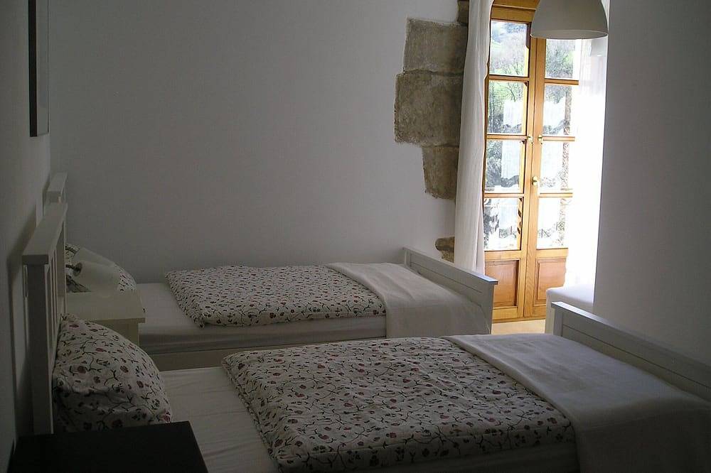 Ganze Wohnung, Ferienhäuser auf dem Lande nur 10 Minuten vom Cabarceno in Villacarriedo, Cordillera Cantábrica