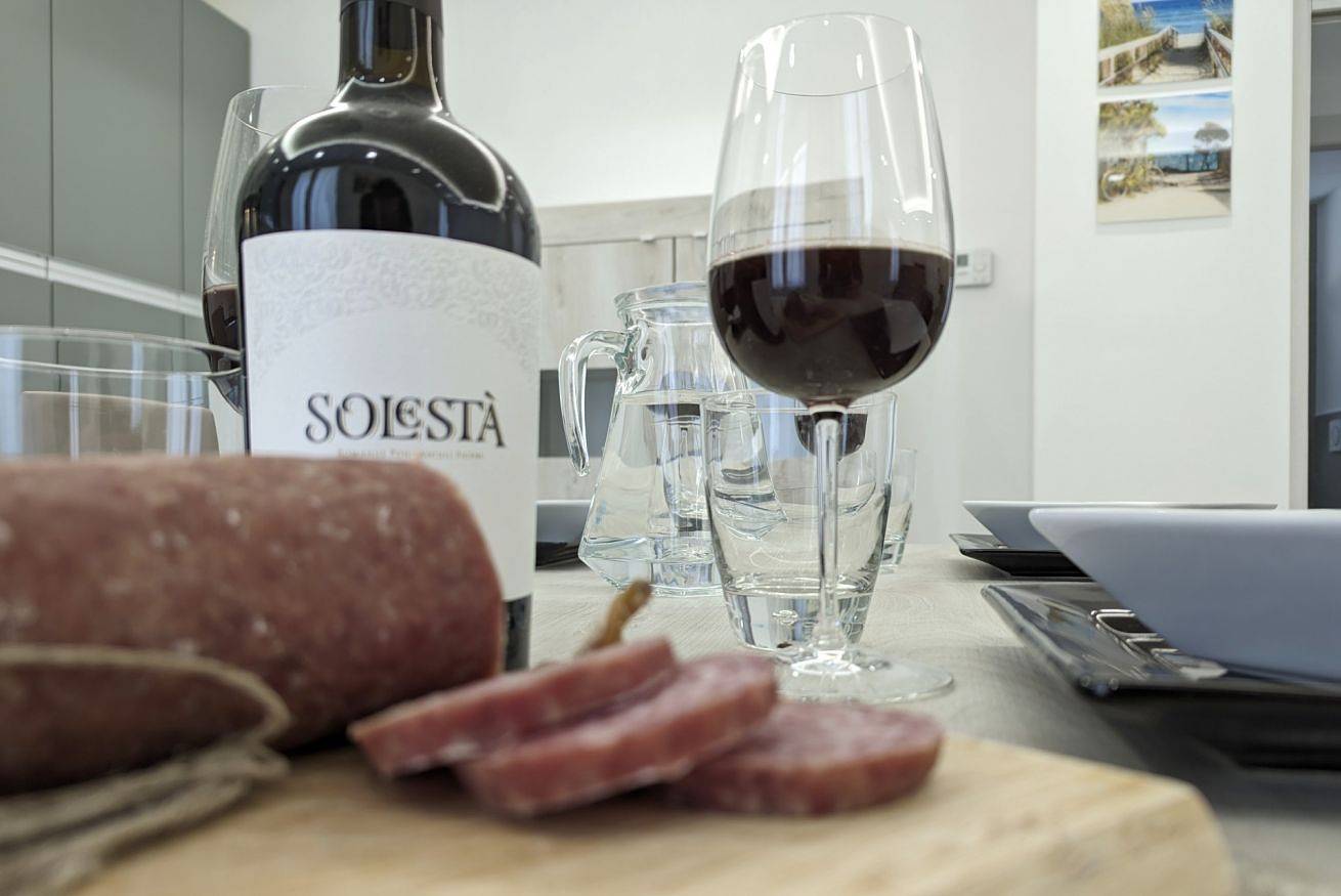 Appartamento intero, [Minimal Center] Wifi Clima Moderno Smarttv in Porto San Giorgio, Provincia di Fermo