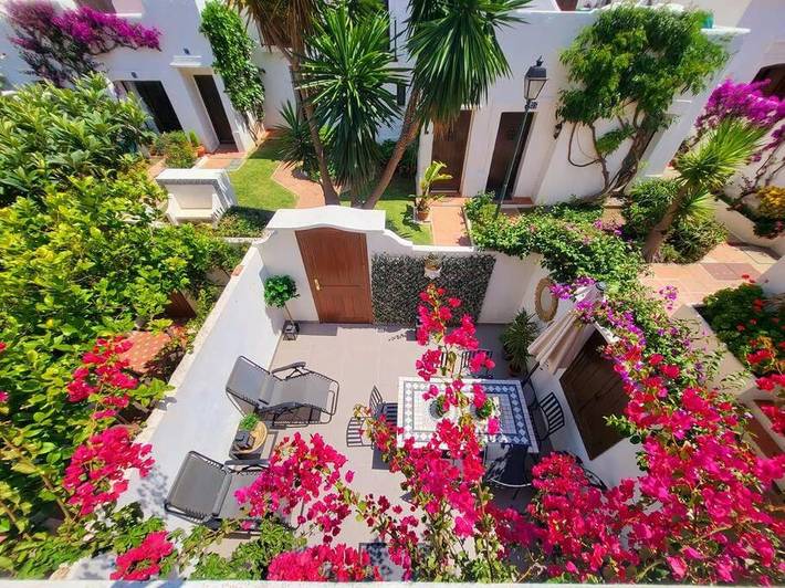 Apartamento de vacaciones para 6 personas, con jardín y vistas además de piscina y piscina para niños - 1