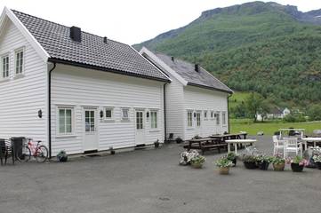 Gîte pour 6 personnes, avec vue et terrasse, animaux acceptés dans Flåm
