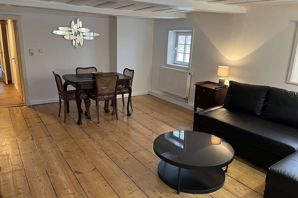 Ganze Wohnung, Modern but historical apartment in Umgebindehaus in Jonsdorf, Zittauer Gebirge