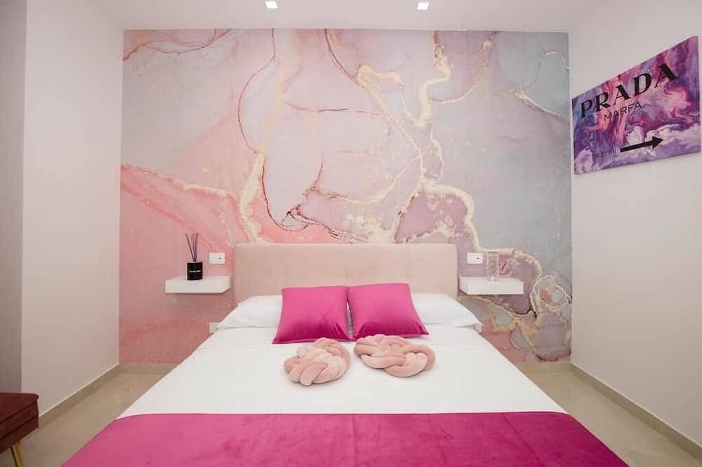 4 Rooms Rosario - Camera Matrimoniale con Bagno Privato in Catania, Catania e dintorni