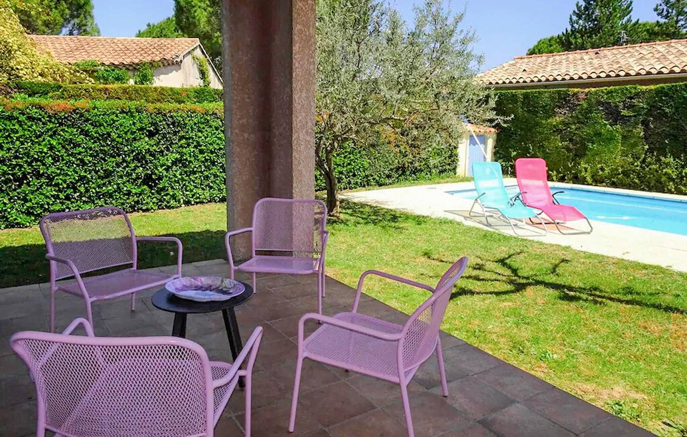 Lebendige Vaison Wohnung - AC, Pool, Parkplatz, WiFi in Vaison-la-Romaine, Parc naturel régional du Mont-Ventoux