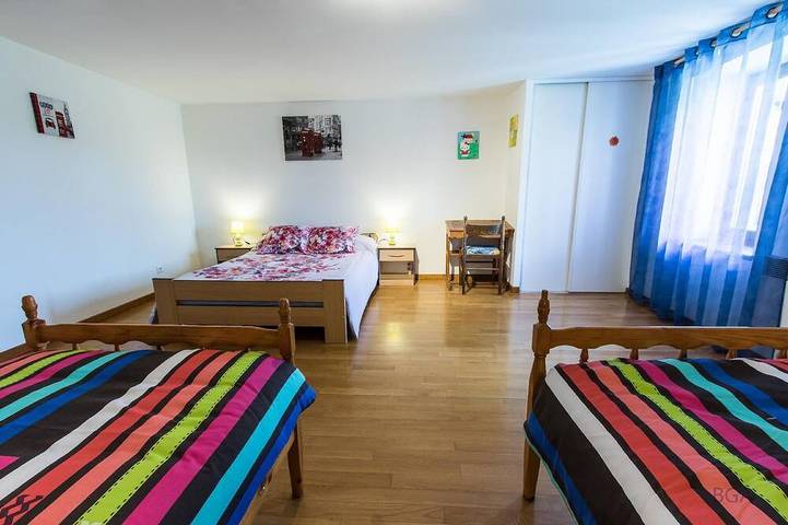 Location de vacances pour 6 personnes, avec terrasse et piscine à Dampierre-sur-Salon - 2