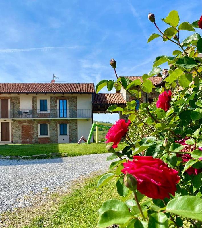 Ferienwohnung für 2 Personen, mit Terrasse und Garten sowie Pool