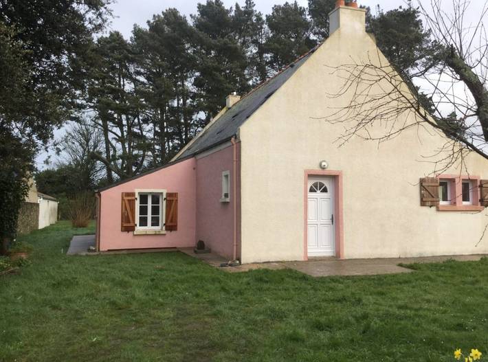 Gîte pour 6 personnes, avec terrasse et jardin