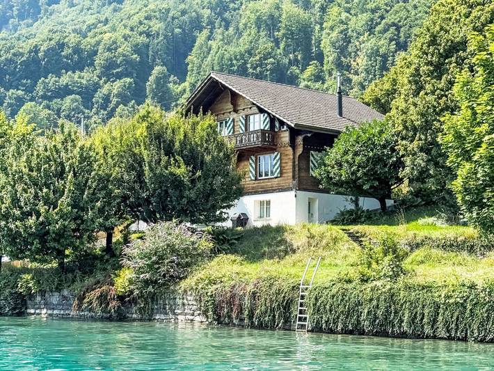 Ferienhaus für 4 Personen, mit Balkon und Seeblick in der Schweiz